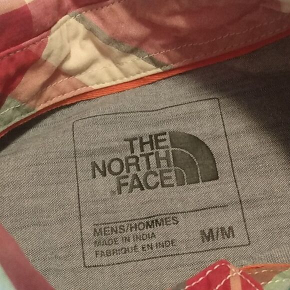 The North Face -Plaid Short Sleeve Button Up Medium - Picture 4 of 6